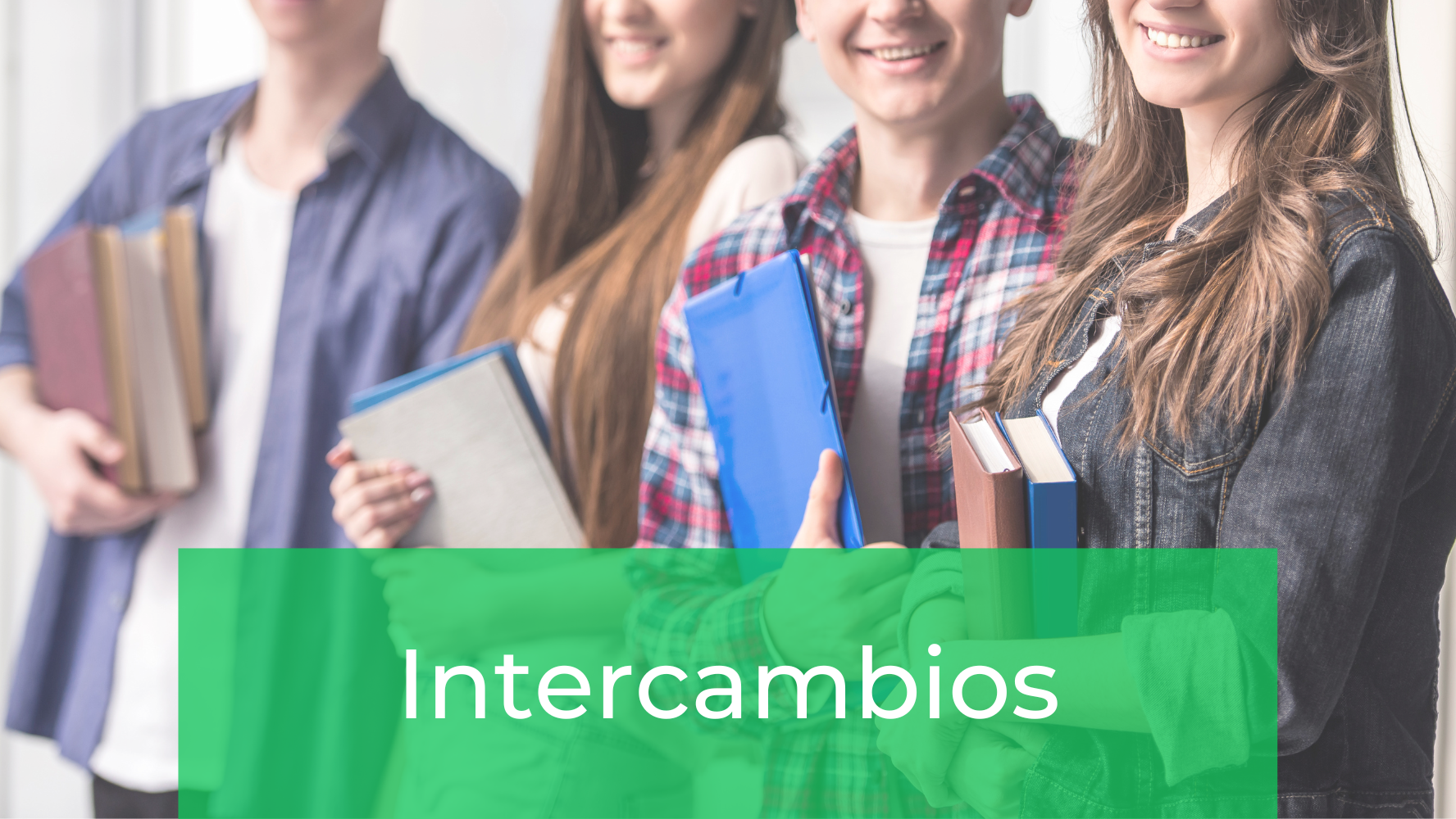 Estudiantes caminando